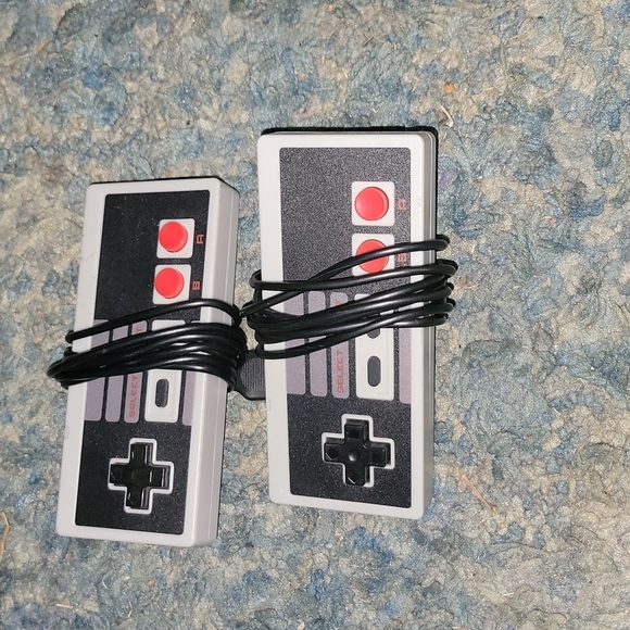 Entertainment system - Picture 4 of 4